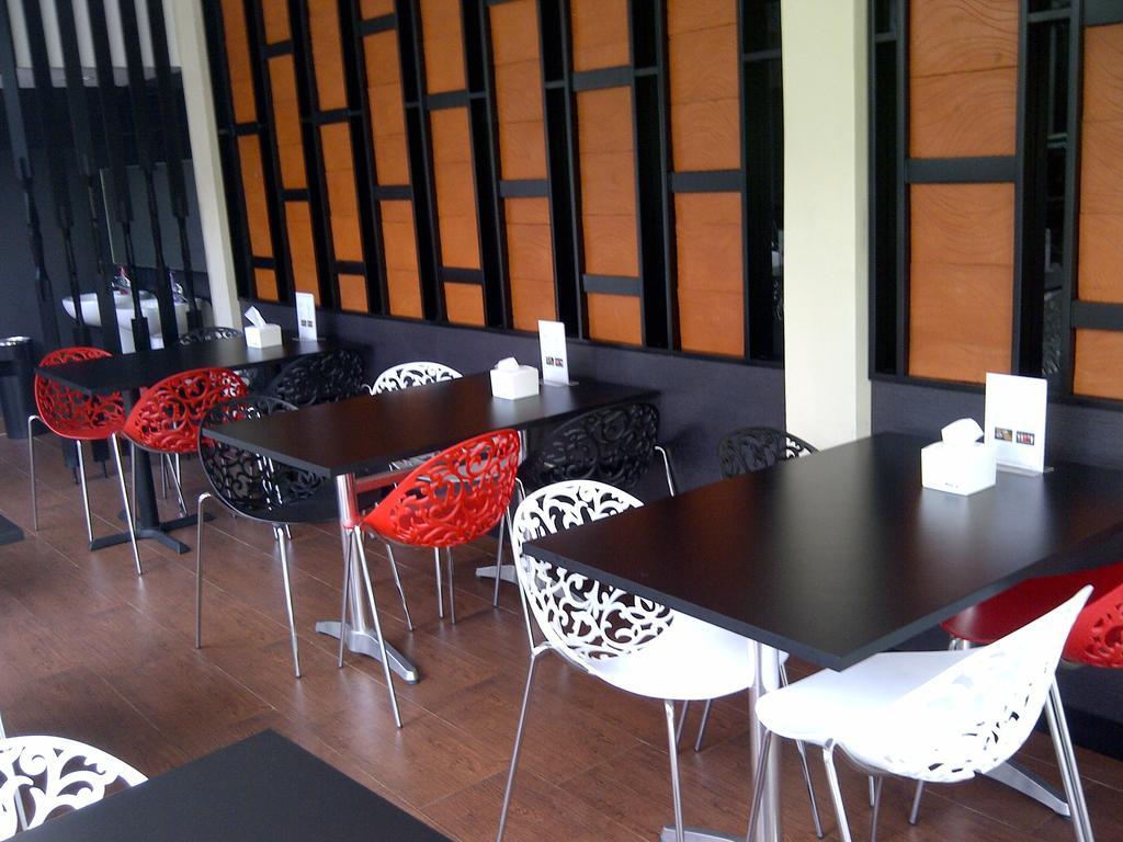 Hotel Antara Jakarta Exterior foto